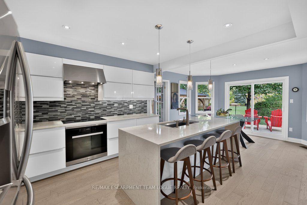 Photo 10 of 4139 Millcroft Park Drive, Burlington, Rose — HOMEH