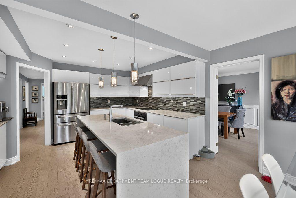Photo 11 of 4139 Millcroft Park Drive, Burlington, Rose — HOMEH