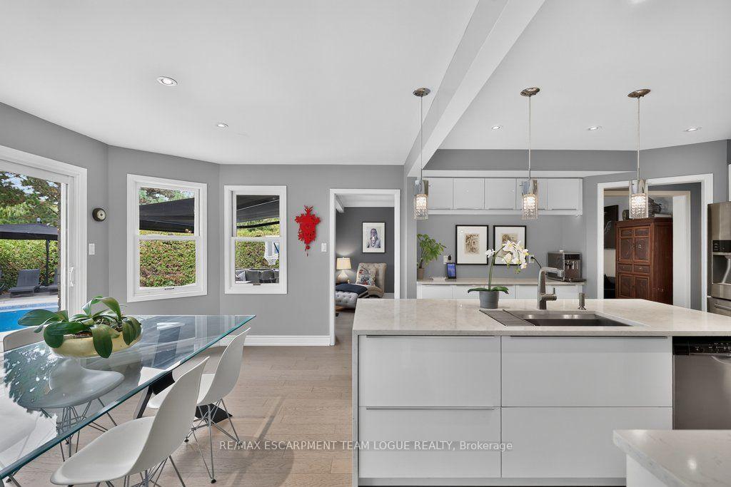 Photo 13 of 4139 Millcroft Park Drive, Burlington, Rose — HOMEH