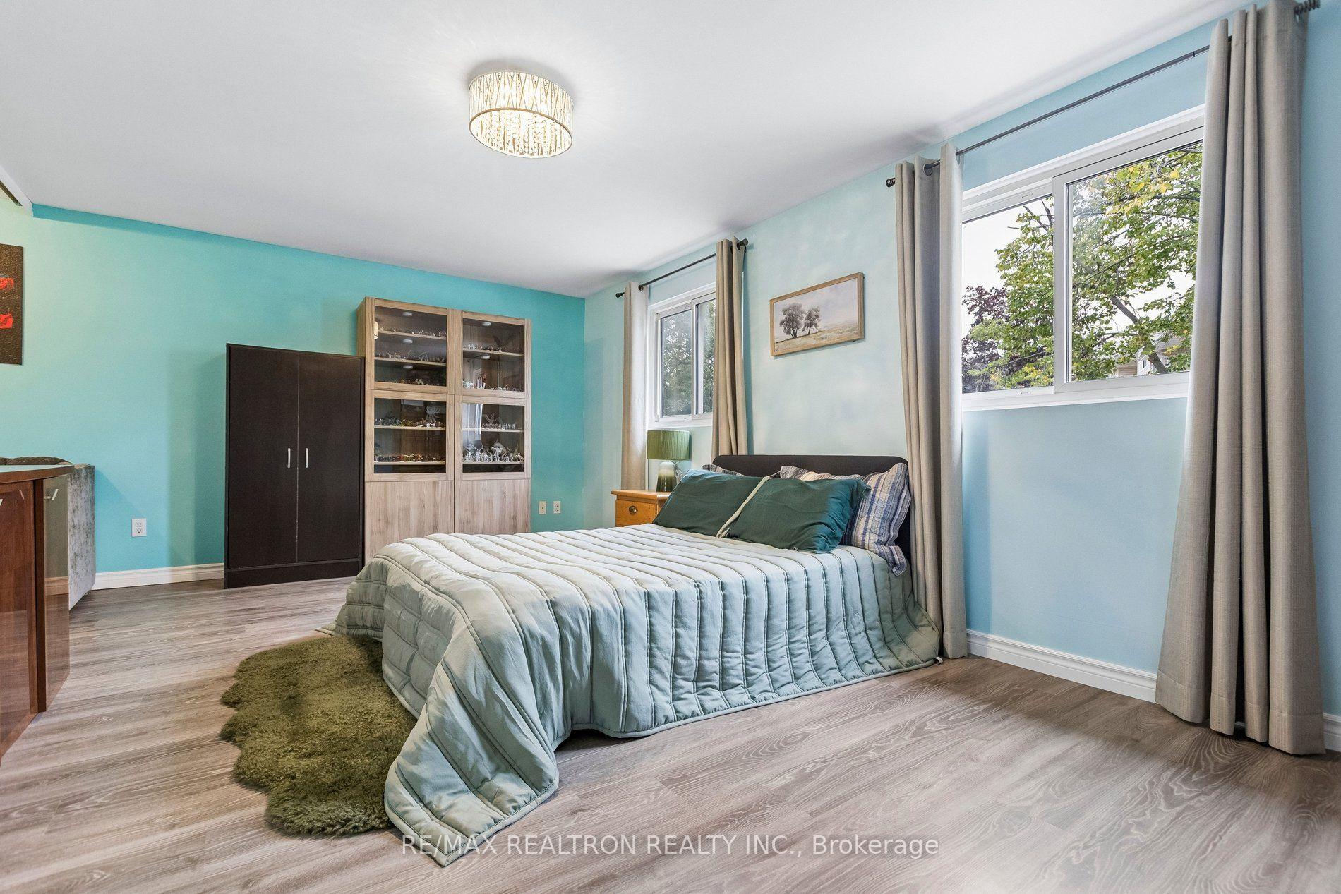 Photo 21 of 298D Bluevale Street N, Waterloo, Lincoln Heights — HOMEH