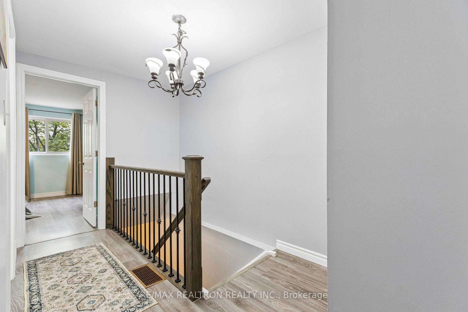 Photo 29 of 298D Bluevale Street N, Waterloo, Lincoln Heights — HOMEH