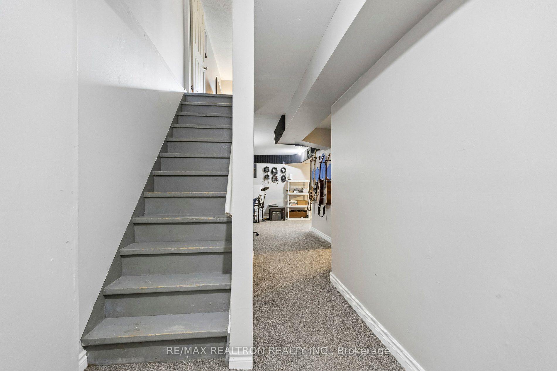 Photo 30 of 298D Bluevale Street N, Waterloo, Lincoln Heights — HOMEH