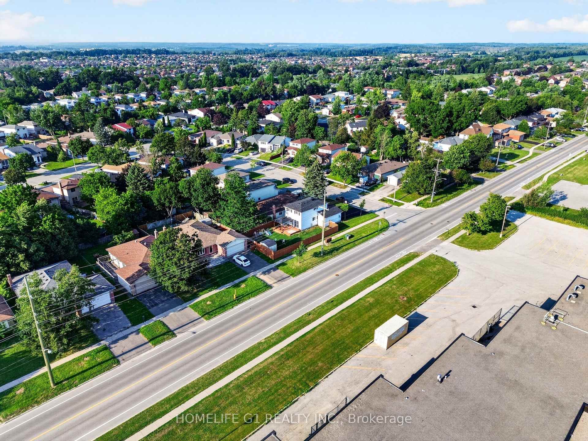 Photo 2 of 2 Fletcher Drive, Barrie, Grove East — HOMEH