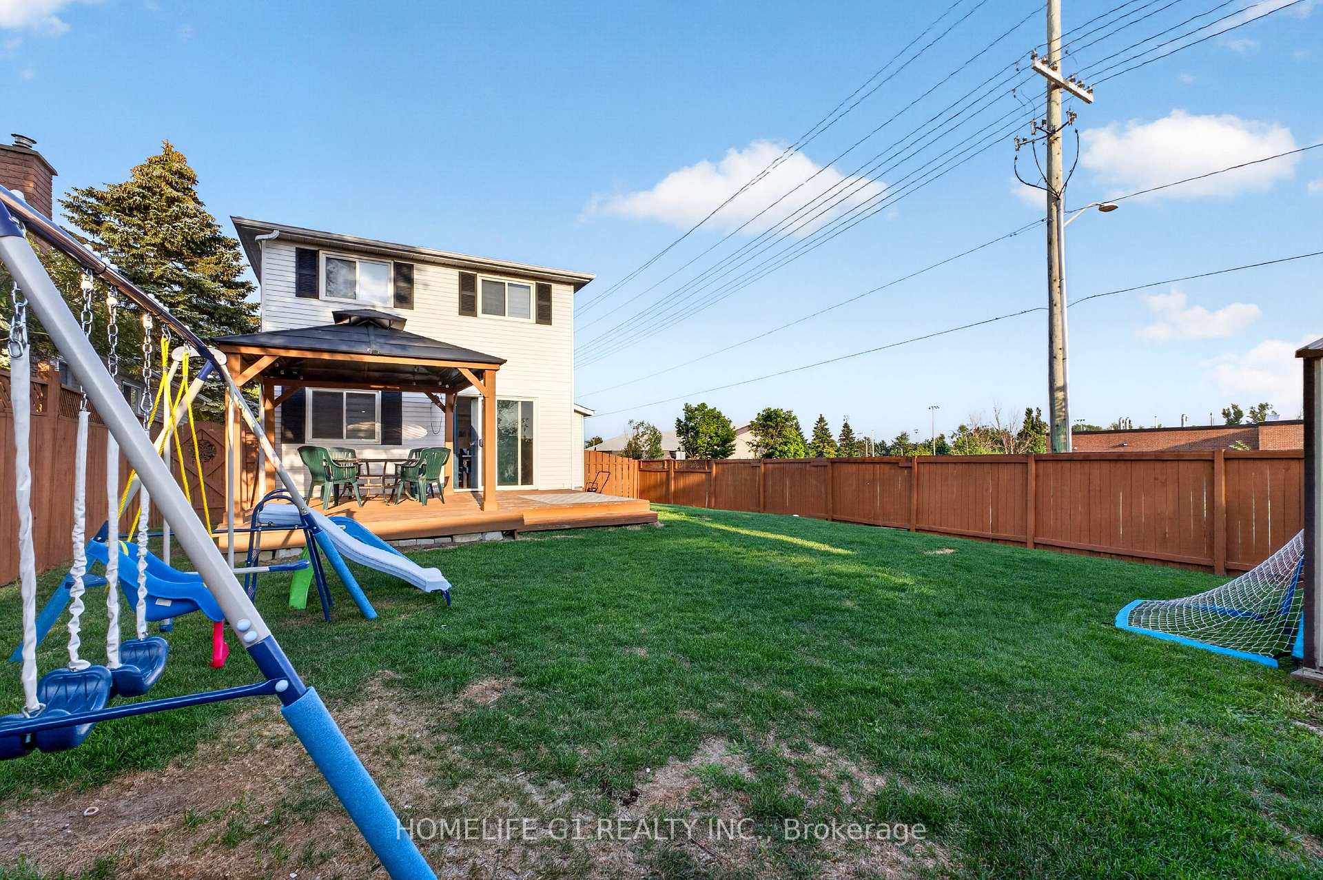 Photo 17 of 2 Fletcher Drive, Barrie, Grove East — HOMEH