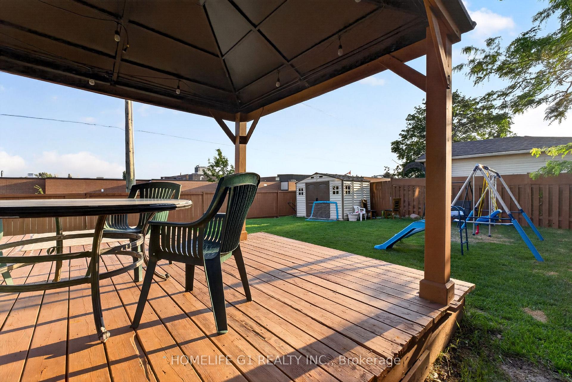 Photo 20 of 2 Fletcher Drive, Barrie, Grove East — HOMEH