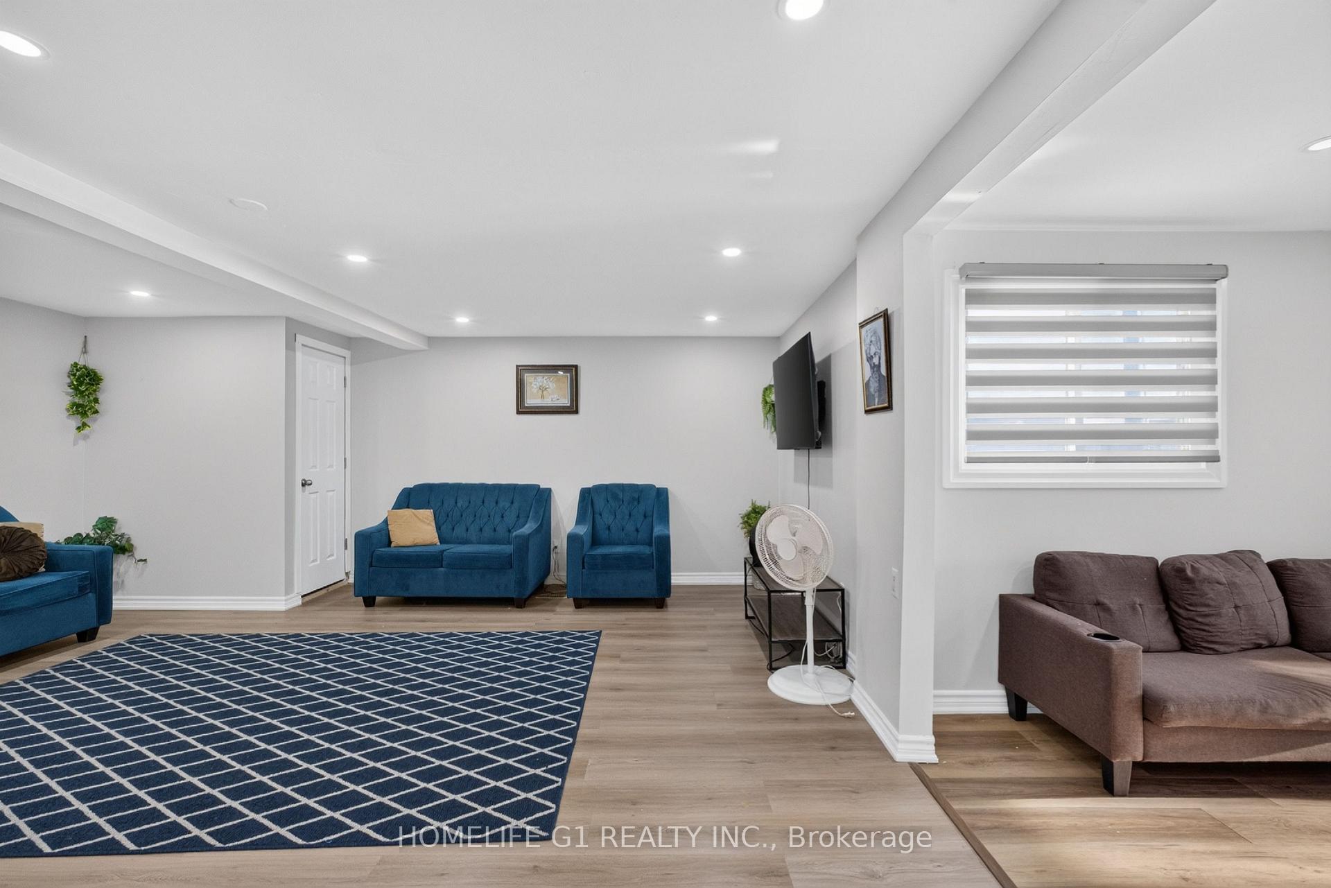 Photo 38 of 2 Fletcher Drive, Barrie, Grove East — HOMEH