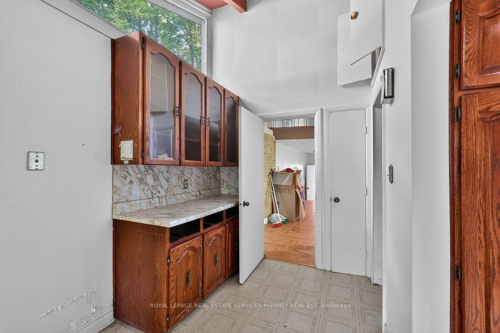 Photo 11 of 630 Bob-O-Link Road, Mississauga, Clarkson — HOMEH