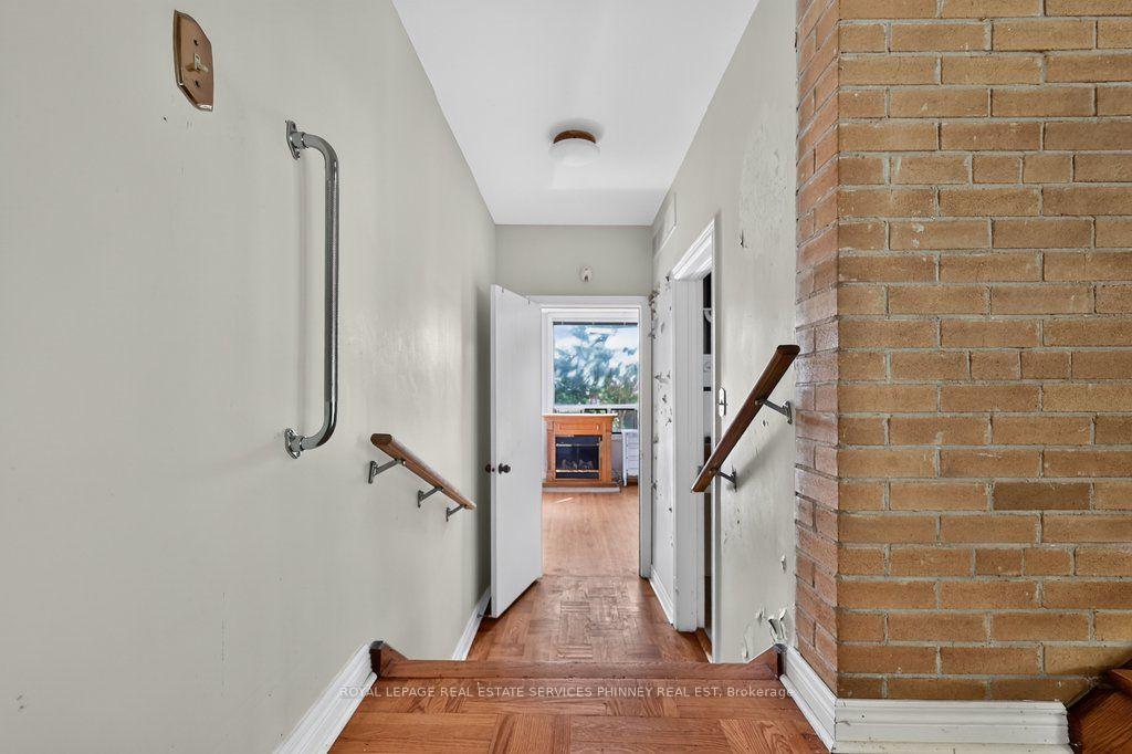 Photo 12 of 630 Bob-O-Link Road, Mississauga, Clarkson — HOMEH