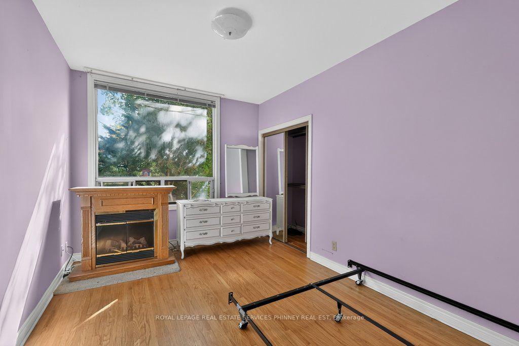 Photo 17 of 630 Bob-O-Link Road, Mississauga, Clarkson — HOMEH