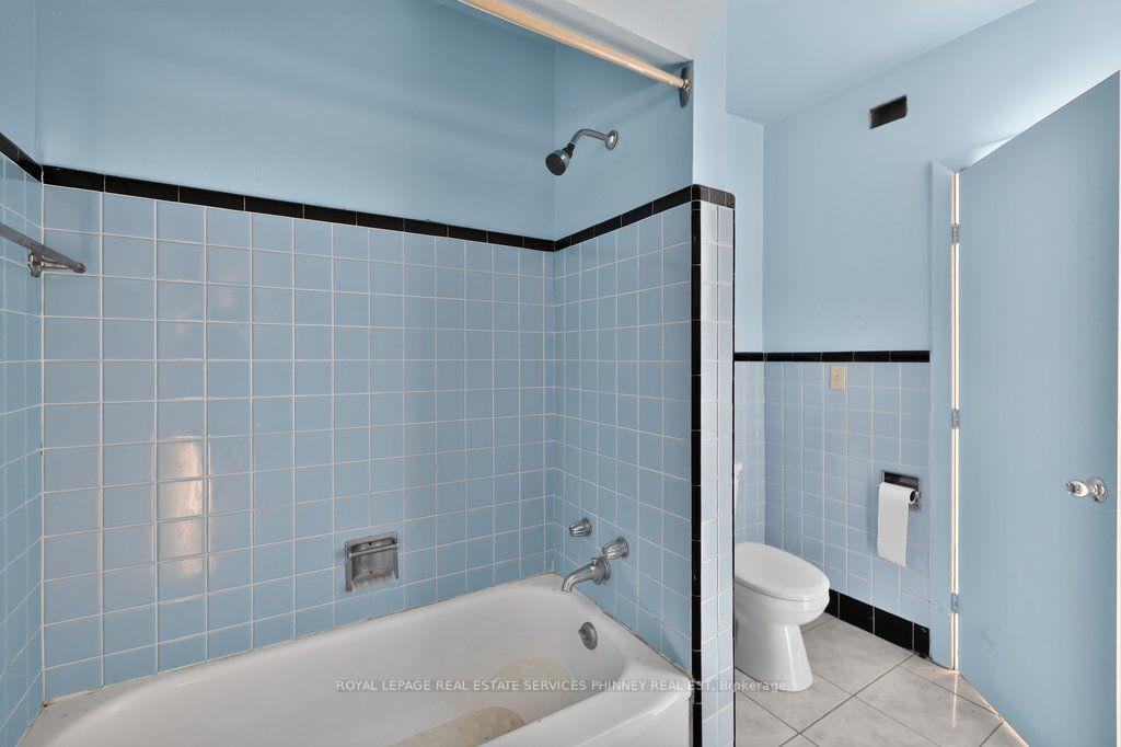 Photo 25 of 630 Bob-O-Link Road, Mississauga, Clarkson — HOMEH
