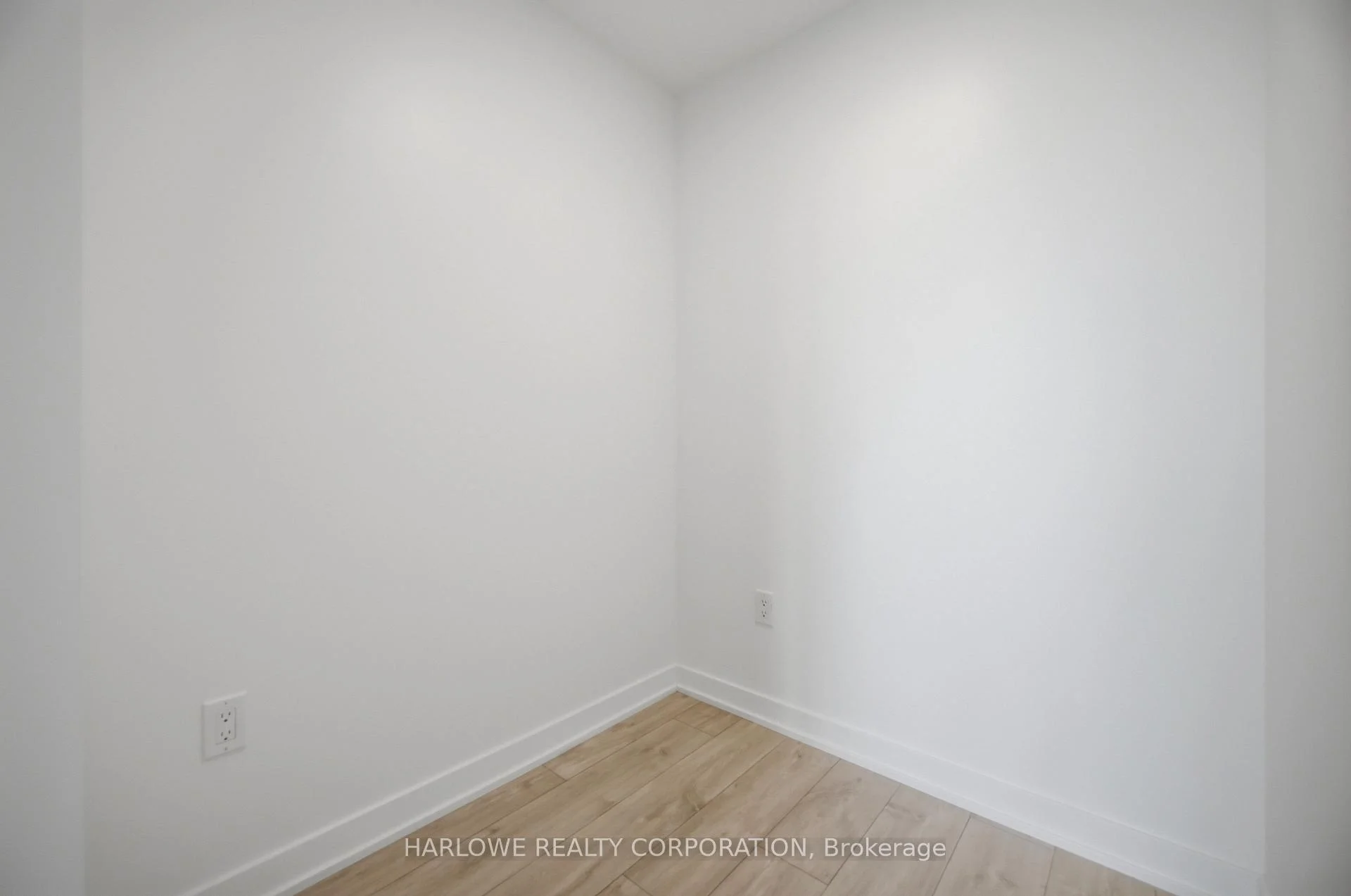 Photo 43 of Unit 202, 740 Whitlock Avenue, Milton, Cobban — HOMEH