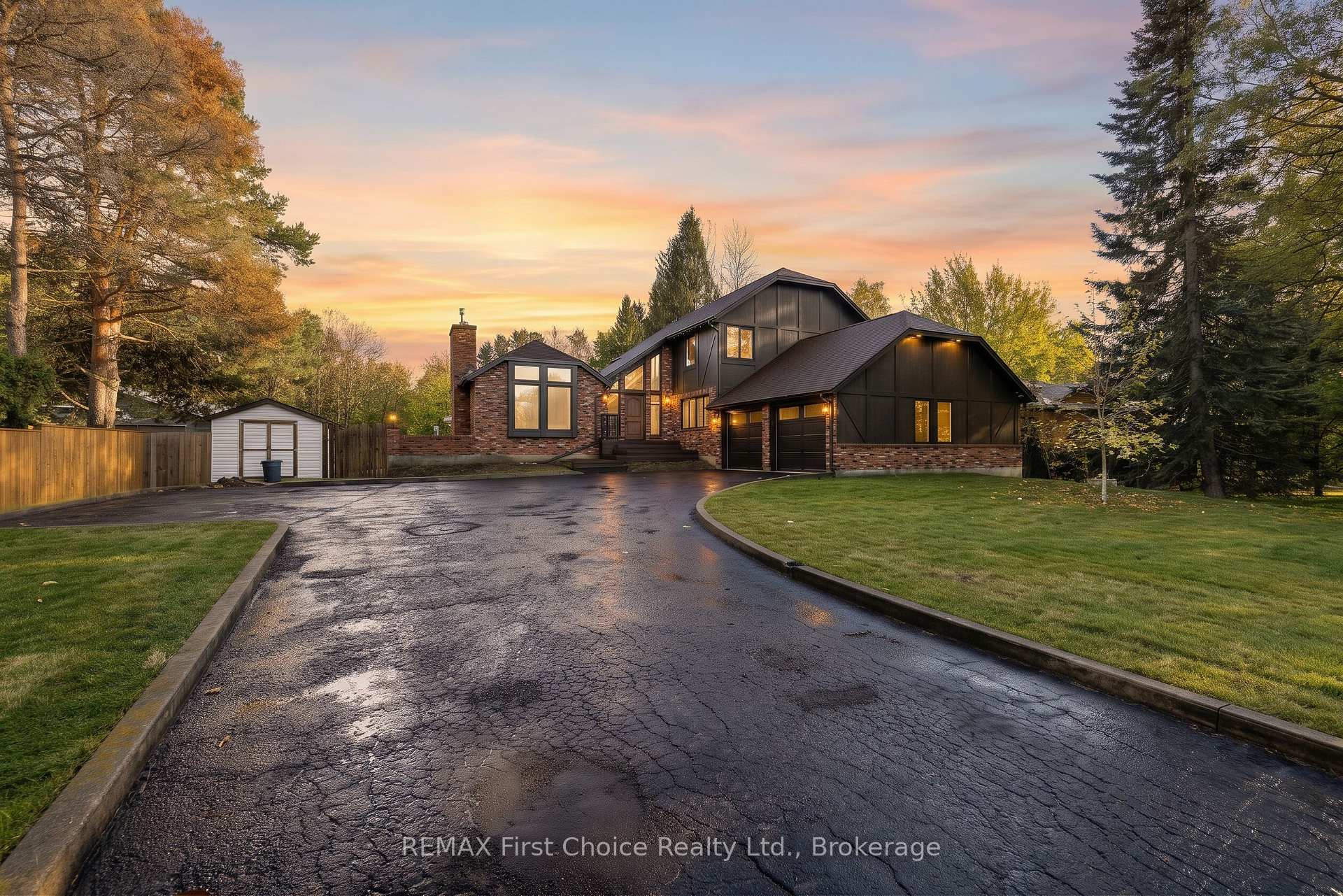 Photo 3 of 2110 Whitegates Drive, Thunder Bay, Rosslyn Road — HOMEH