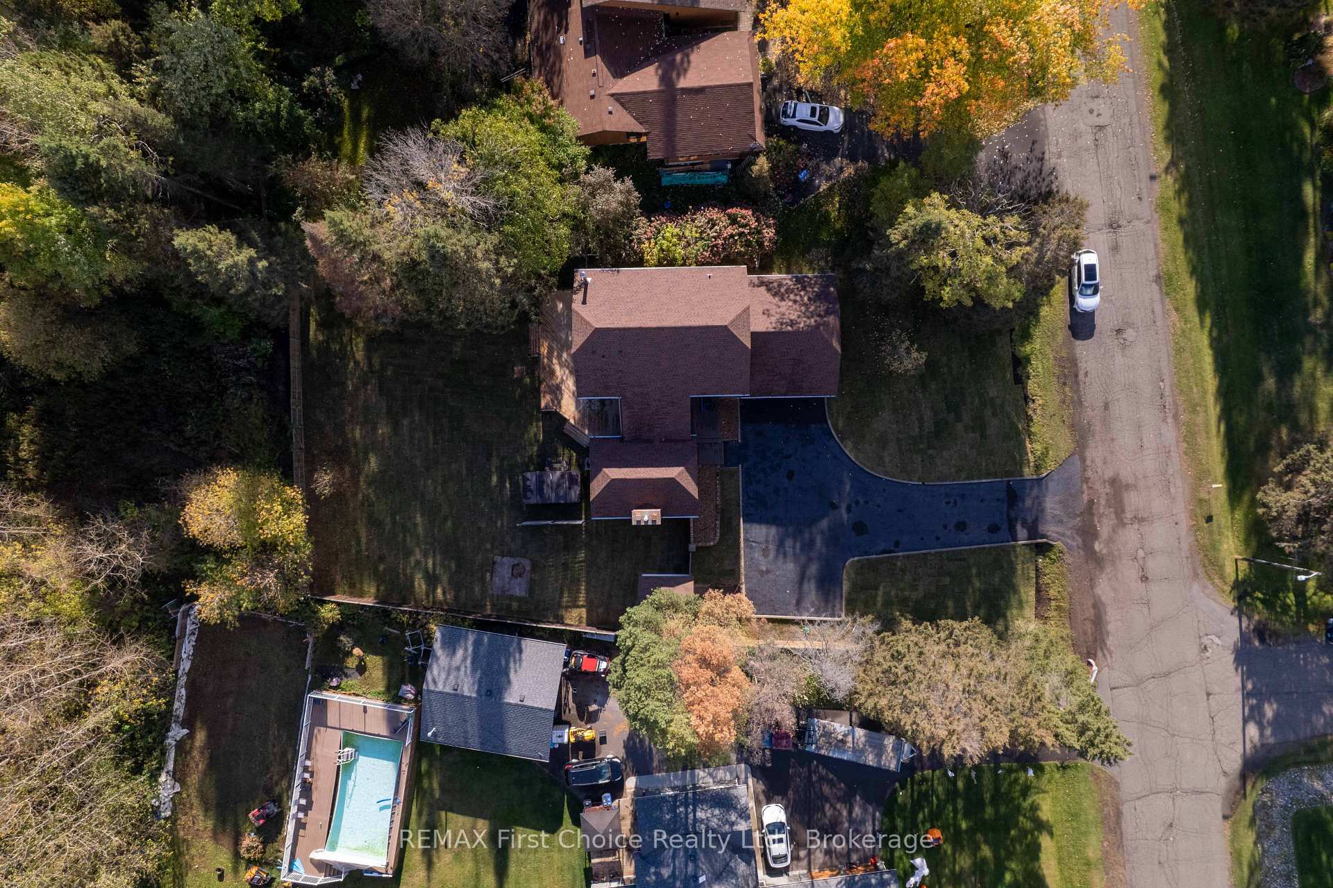 Photo 8 of 2110 Whitegates Drive, Thunder Bay, Rosslyn Road — HOMEH