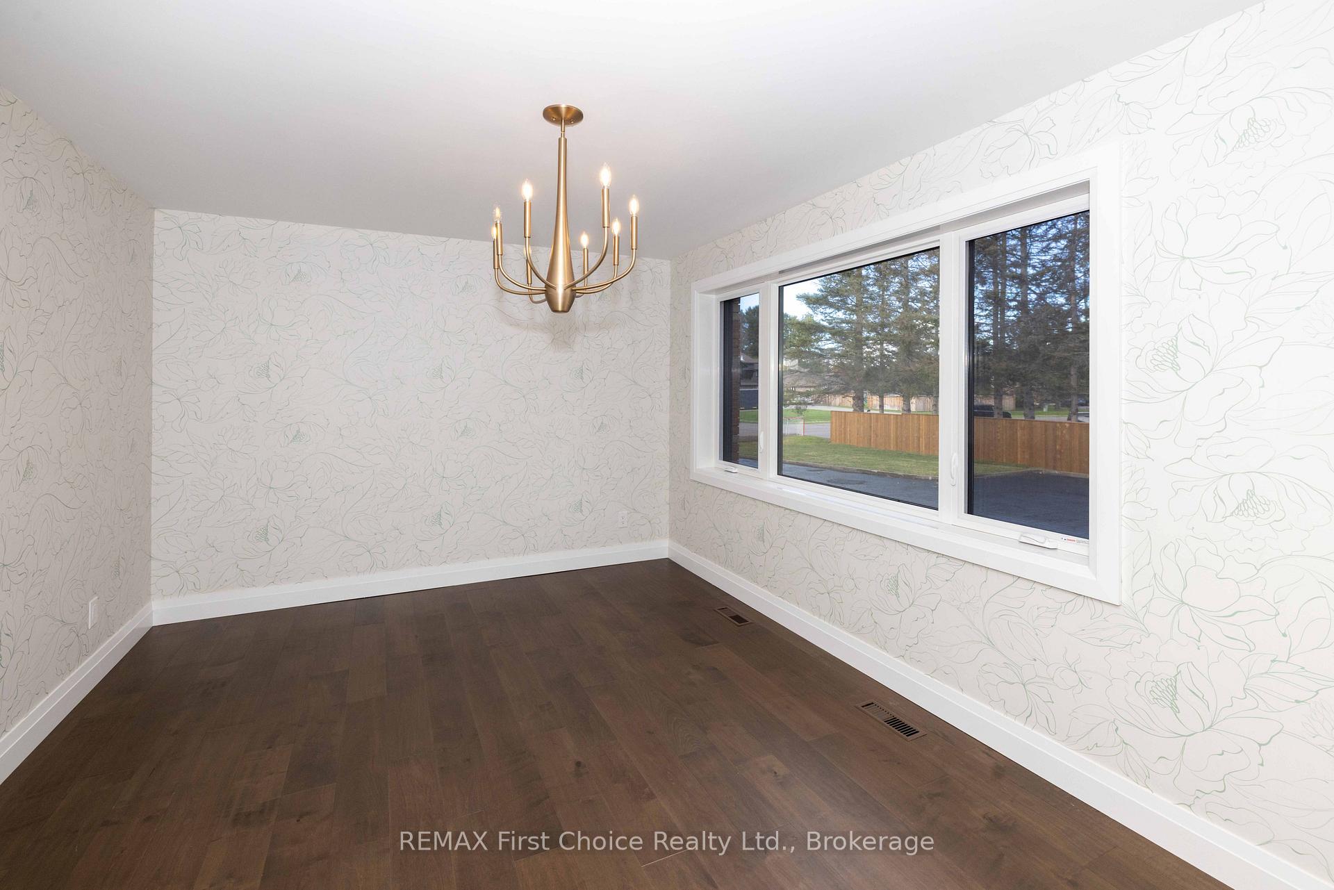 Photo 19 of 2110 Whitegates Drive, Thunder Bay, Rosslyn Road — HOMEH