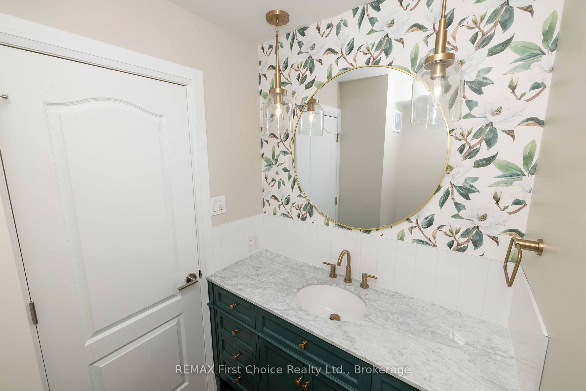 Photo 21 of 2110 Whitegates Drive, Thunder Bay, Rosslyn Road — HOMEH