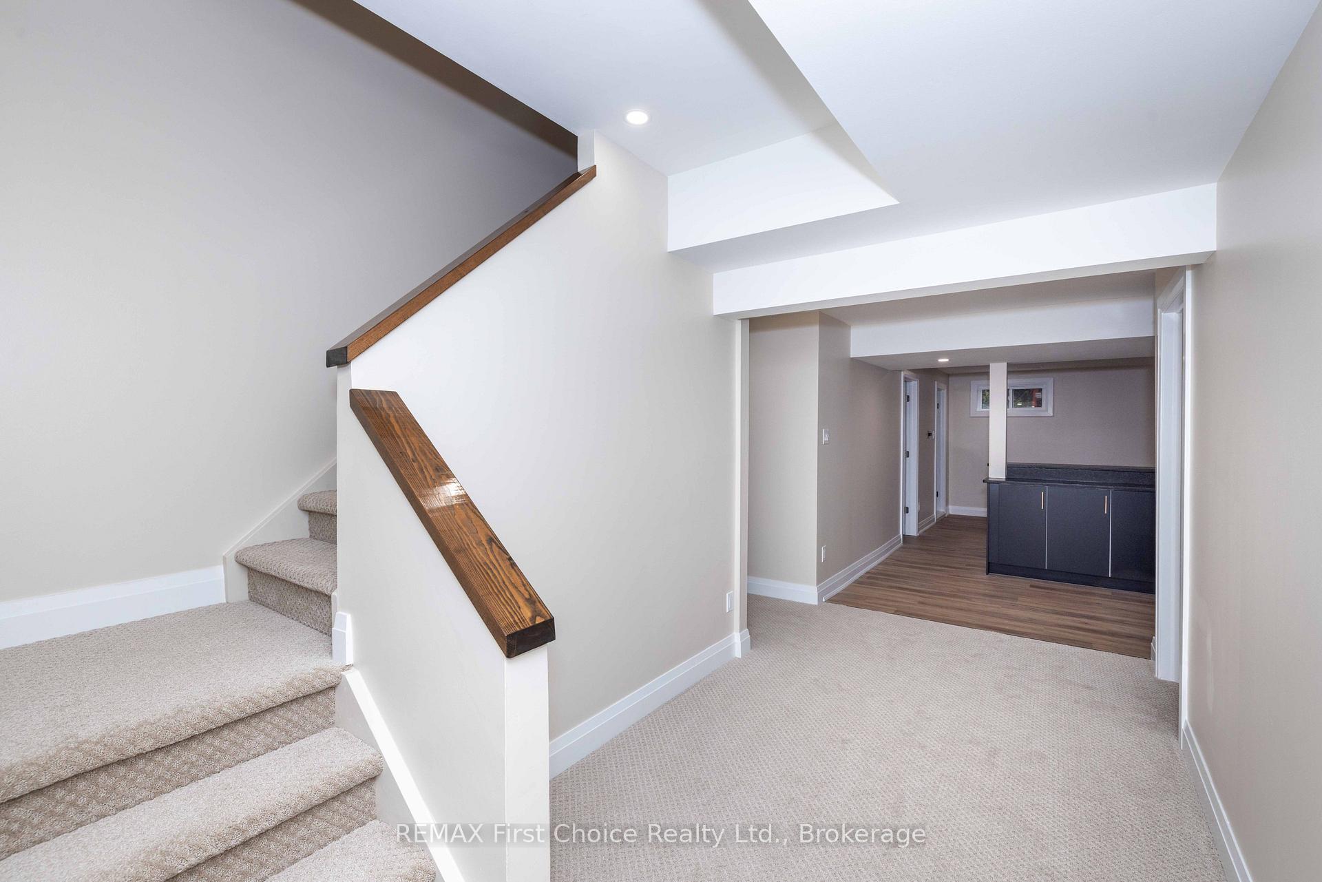Photo 30 of 2110 Whitegates Drive, Thunder Bay, Rosslyn Road — HOMEH