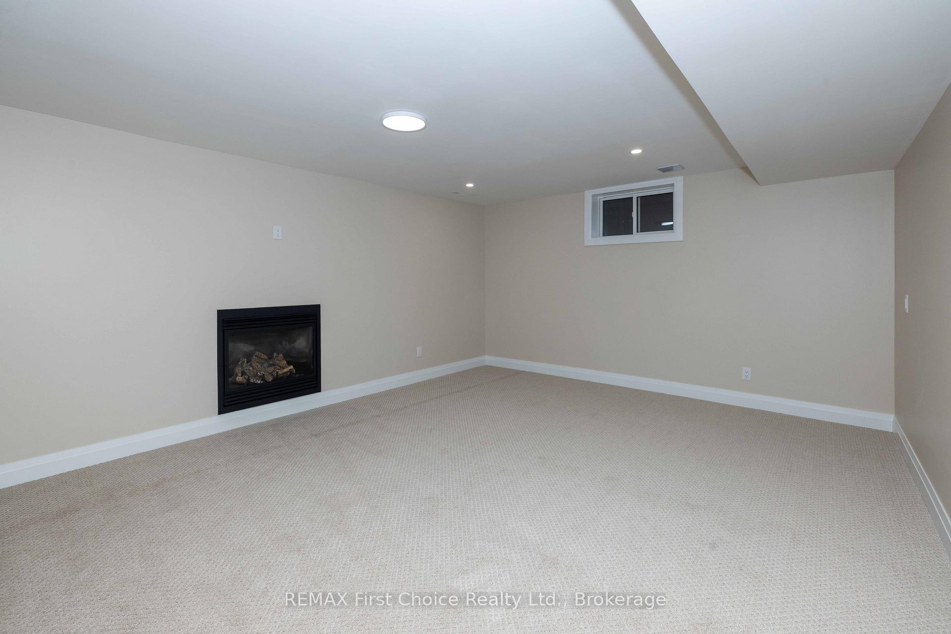 Photo 34 of 2110 Whitegates Drive, Thunder Bay, Rosslyn Road — HOMEH