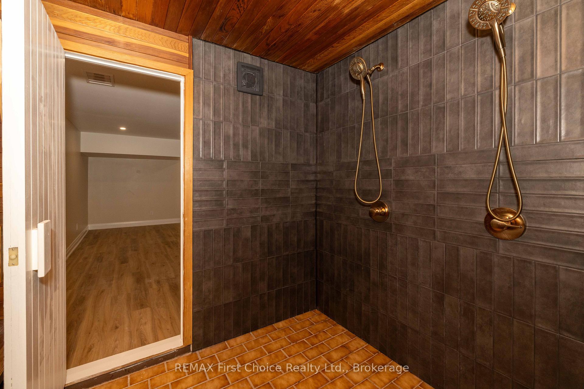 Photo 37 of 2110 Whitegates Drive, Thunder Bay, Rosslyn Road — HOMEH