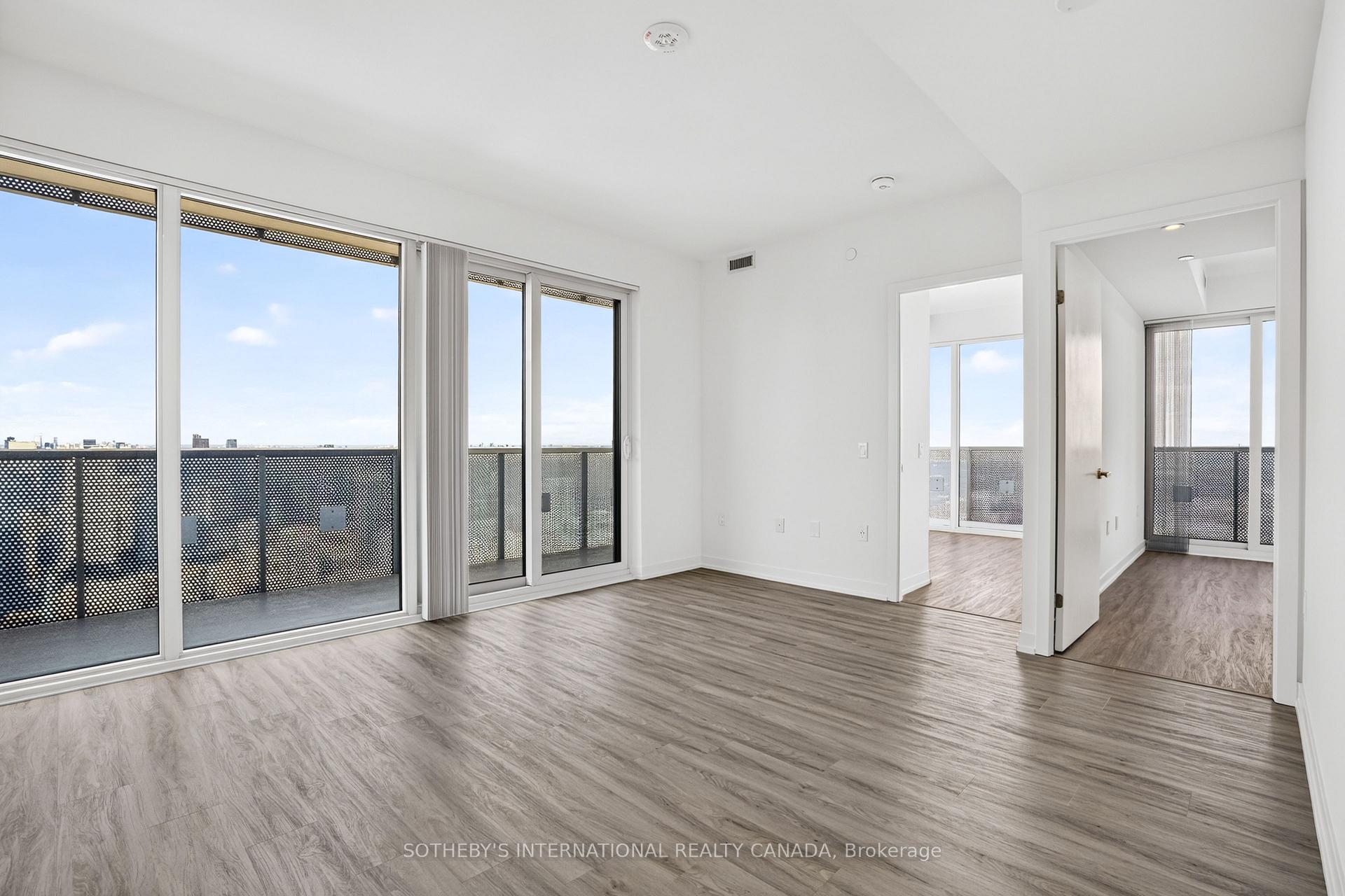 Photo 5 of Unit 6605, 55 Cooper Street, Toronto, Waterfront Communities — HOMEH