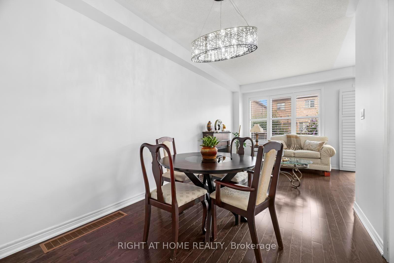 Photo 7 of 41 Coastline Drive, Brampton, Bram West — HOMEH