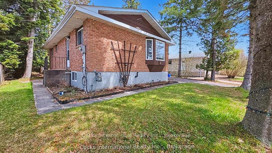 Photo of 36 Susan Street W