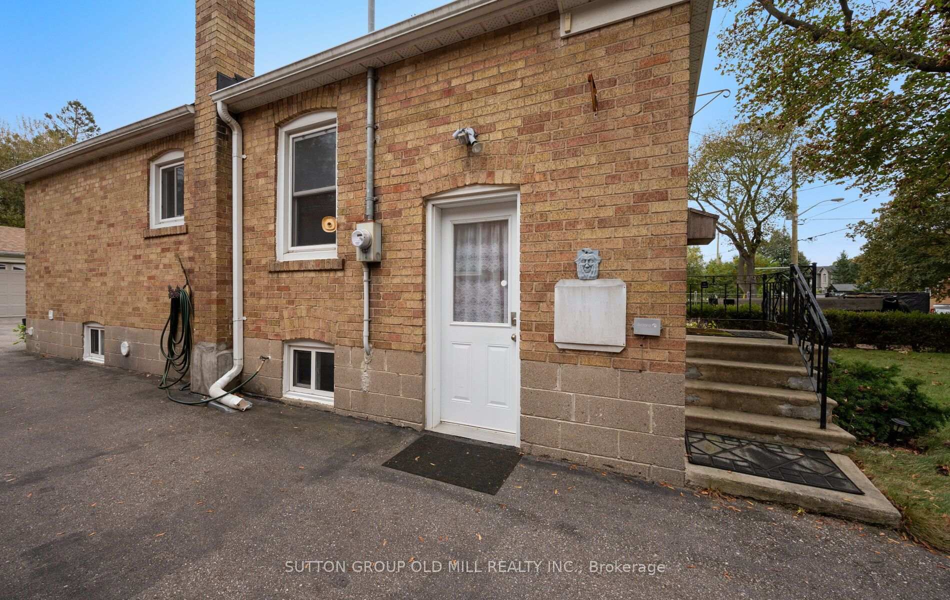 Photo 42 of 63 Westhead Road, Etobicoke, Alderwood — HOMEH