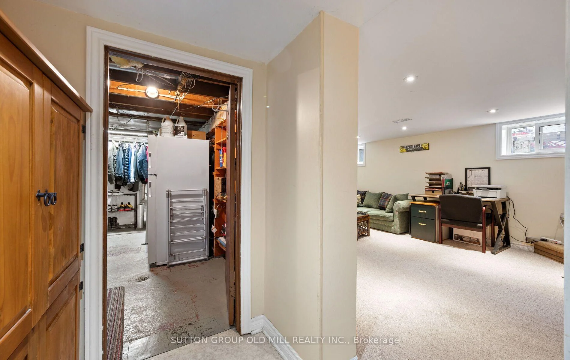 Photo 28 of 63 Westhead Road, Etobicoke, Alderwood — HOMEH