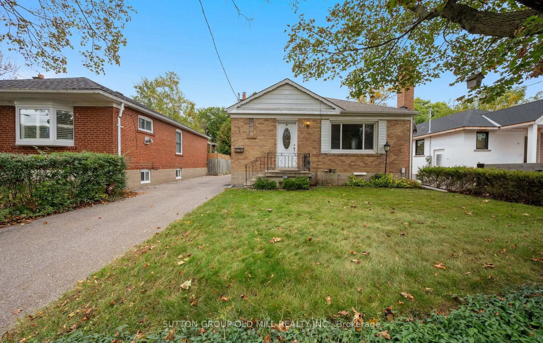 Photo 49 of 63 Westhead Road, Etobicoke, Alderwood — HOMEH