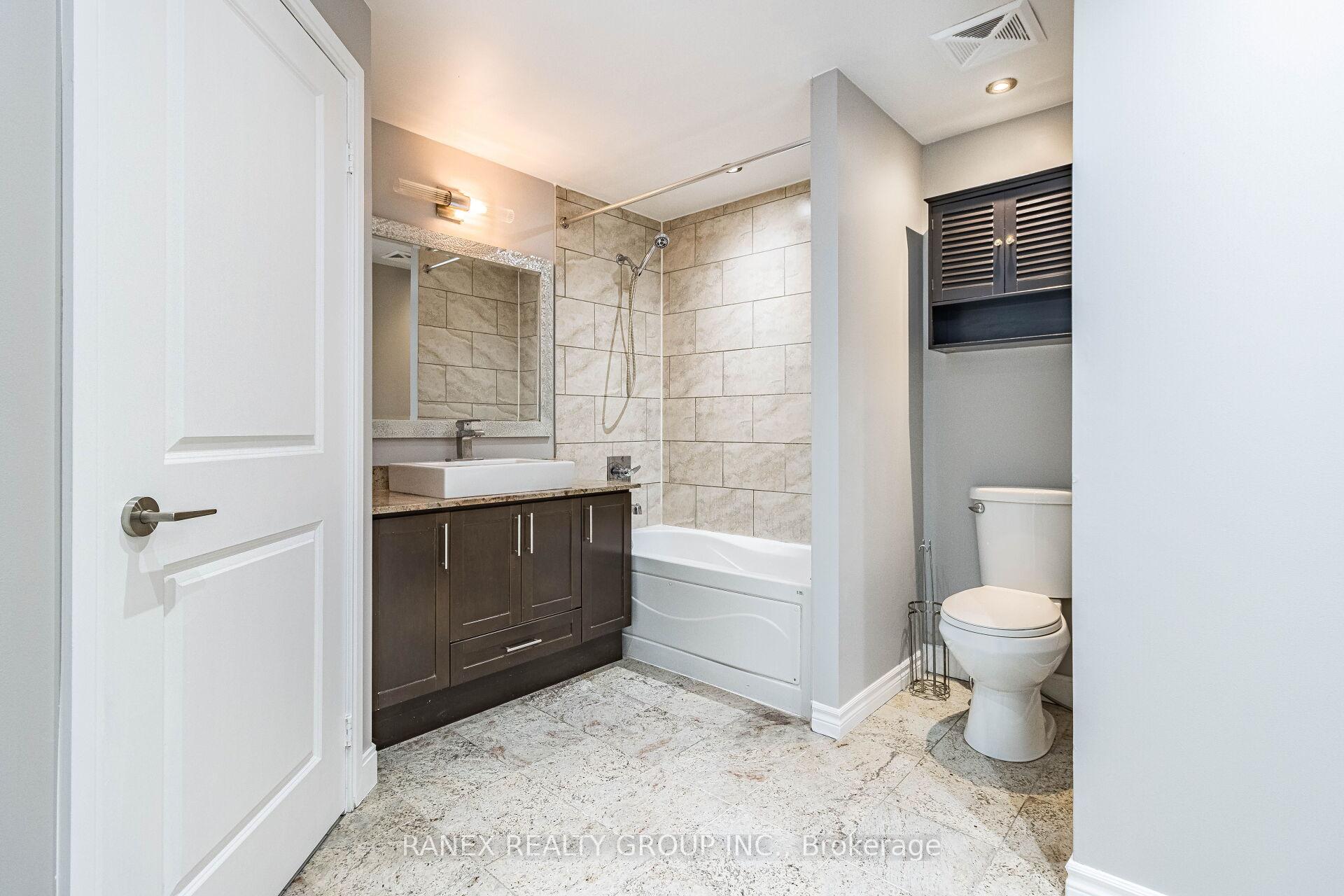 Photo 27 of Unit 3409, 80 Absolute Avenue, Mississauga, City Centre — HOMEH