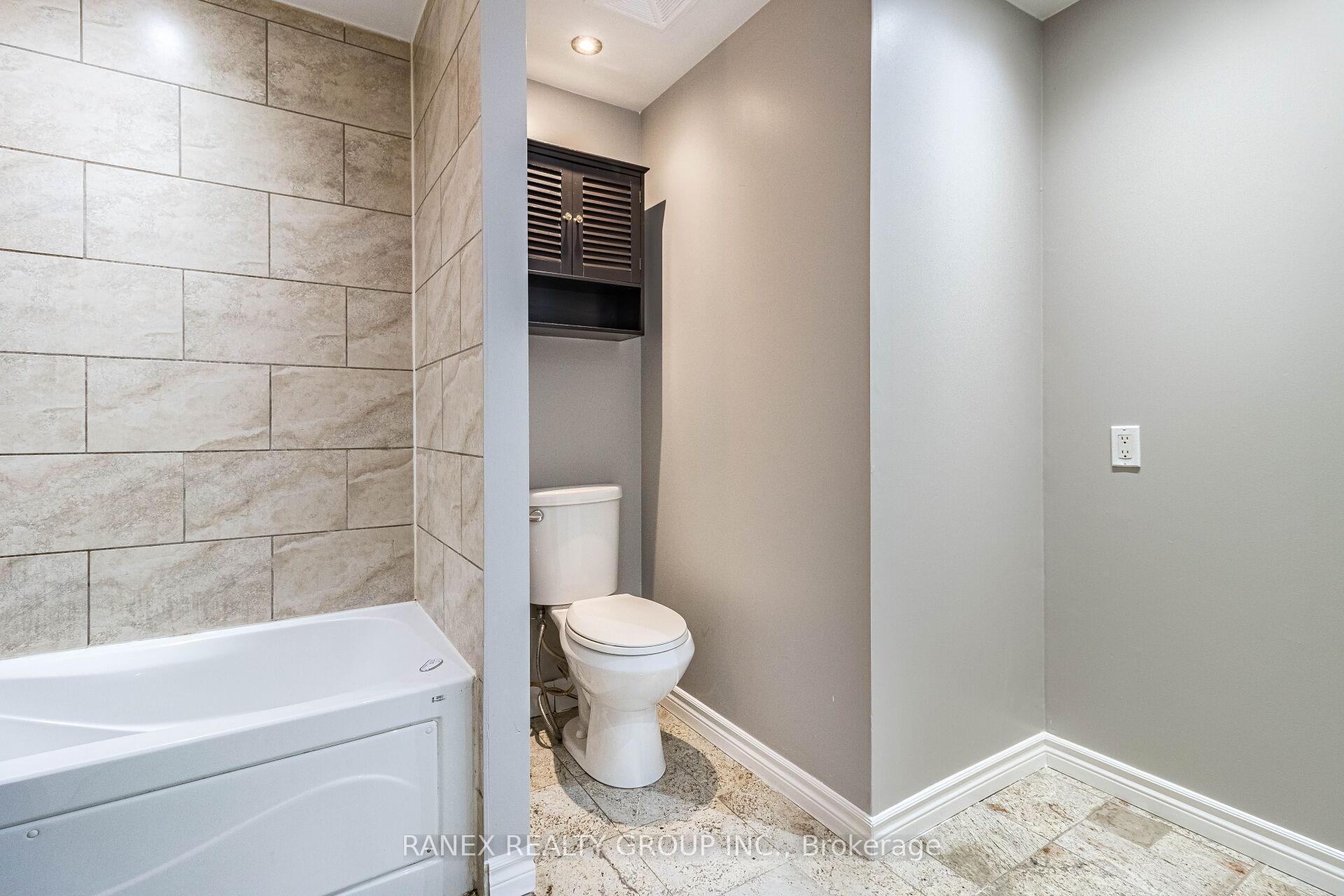 Photo 28 of Unit 3409, 80 Absolute Avenue, Mississauga, City Centre — HOMEH