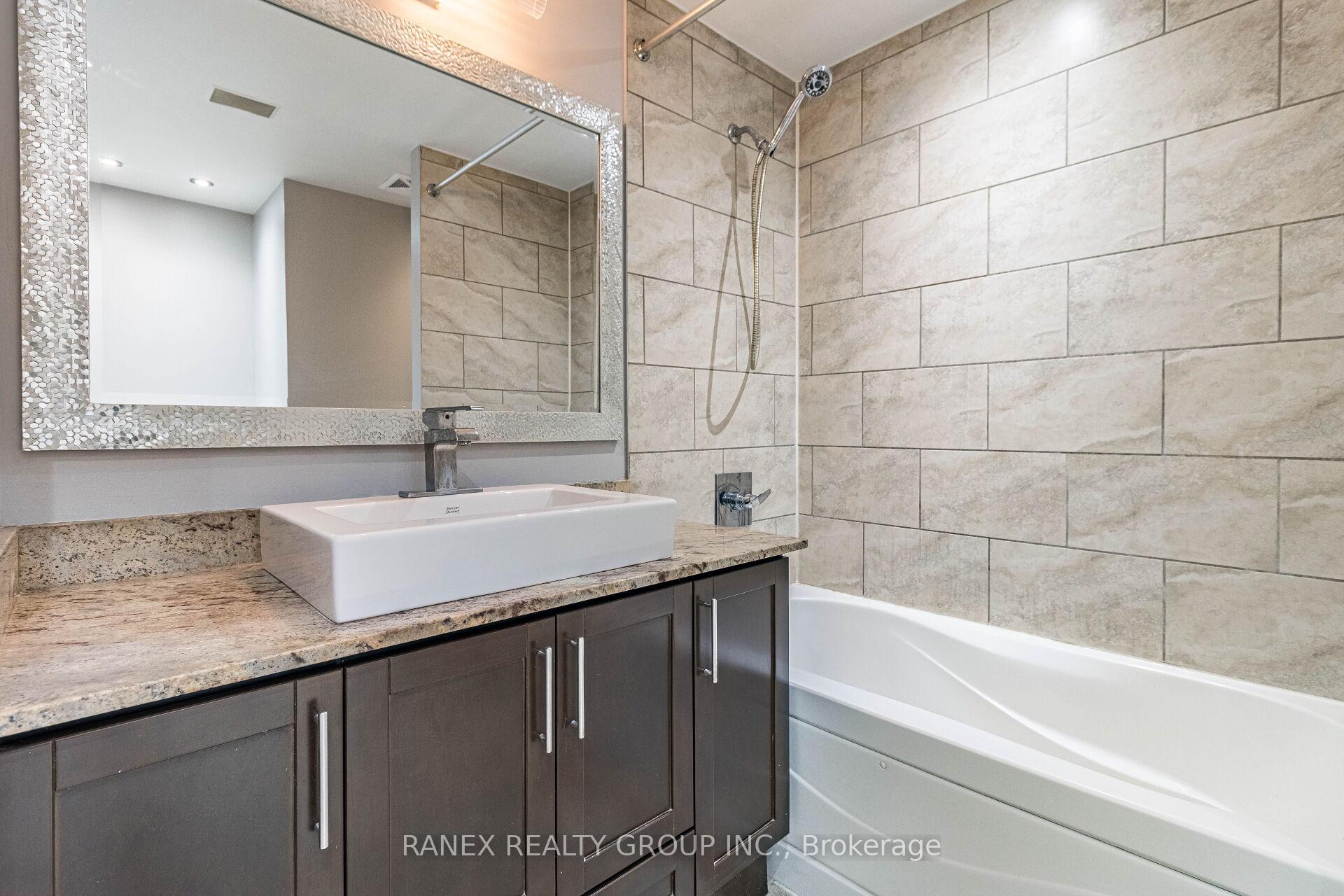 Photo 29 of Unit 3409, 80 Absolute Avenue, Mississauga, City Centre — HOMEH