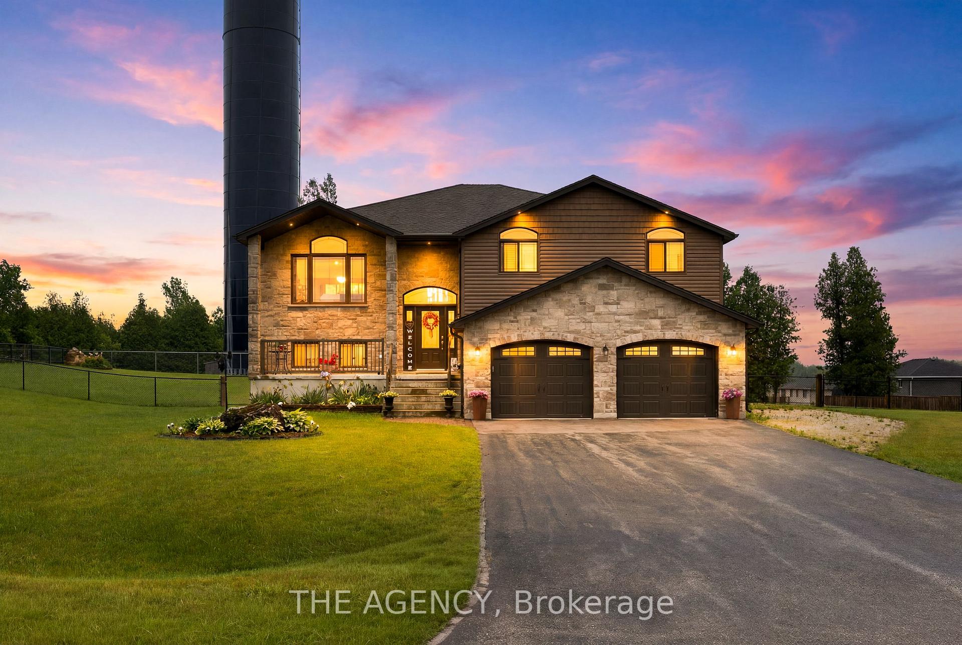 Photo 3 of 206 Meredith Way, Chatsworth — HOMEH