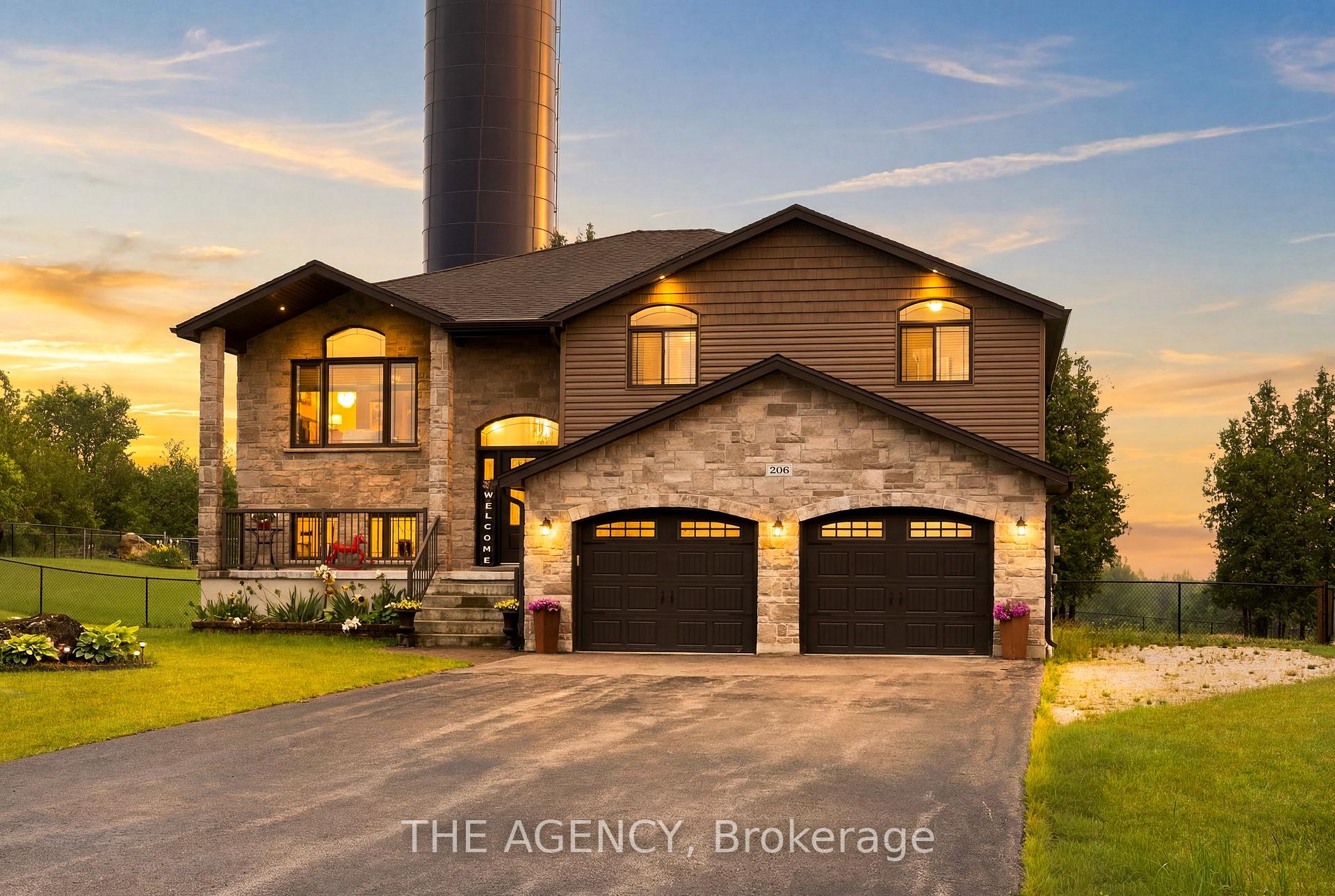 Photo 5 of 206 Meredith Way, Chatsworth — HOMEH