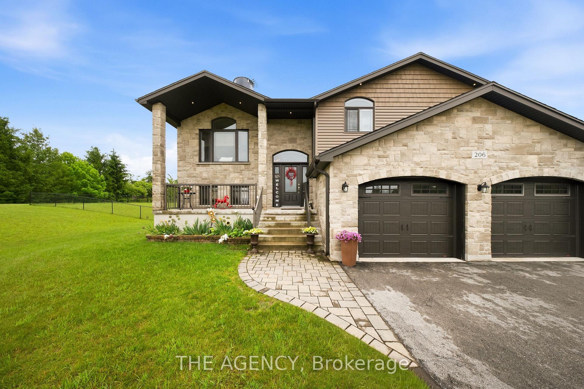 Photo 6 of 206 Meredith Way, Chatsworth — HOMEH