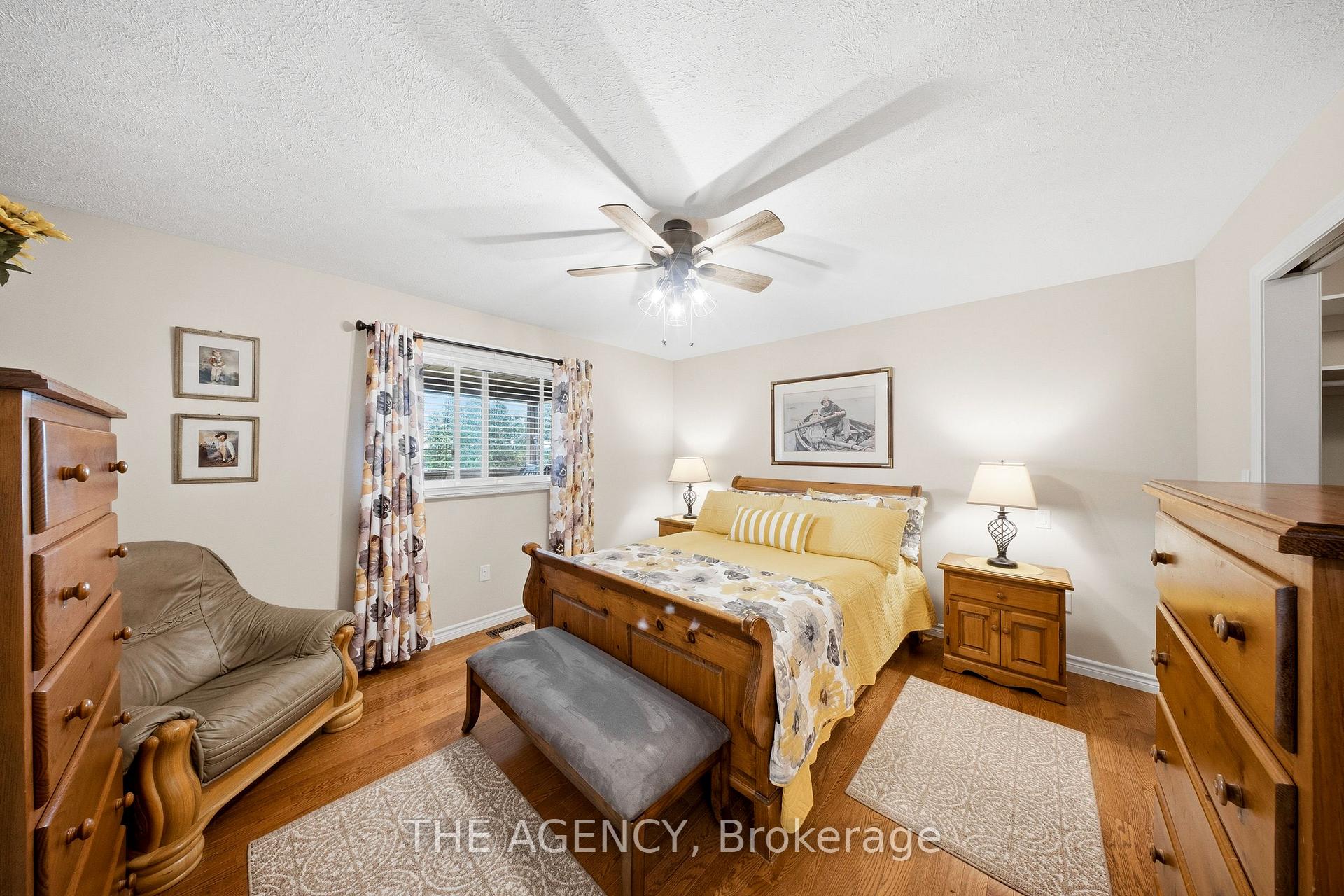 Photo 21 of 206 Meredith Way, Chatsworth — HOMEH