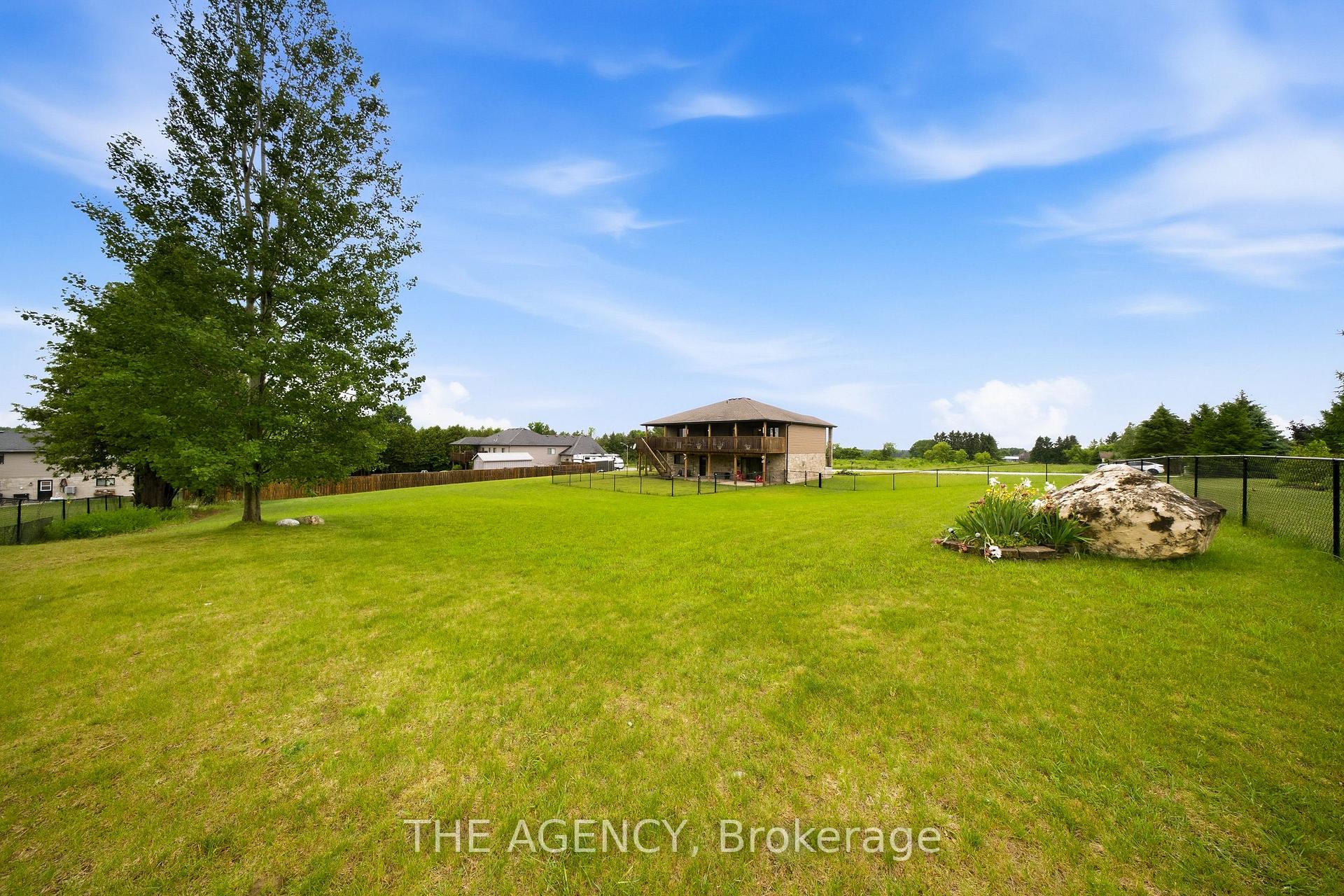 Photo 37 of 206 Meredith Way, Chatsworth — HOMEH