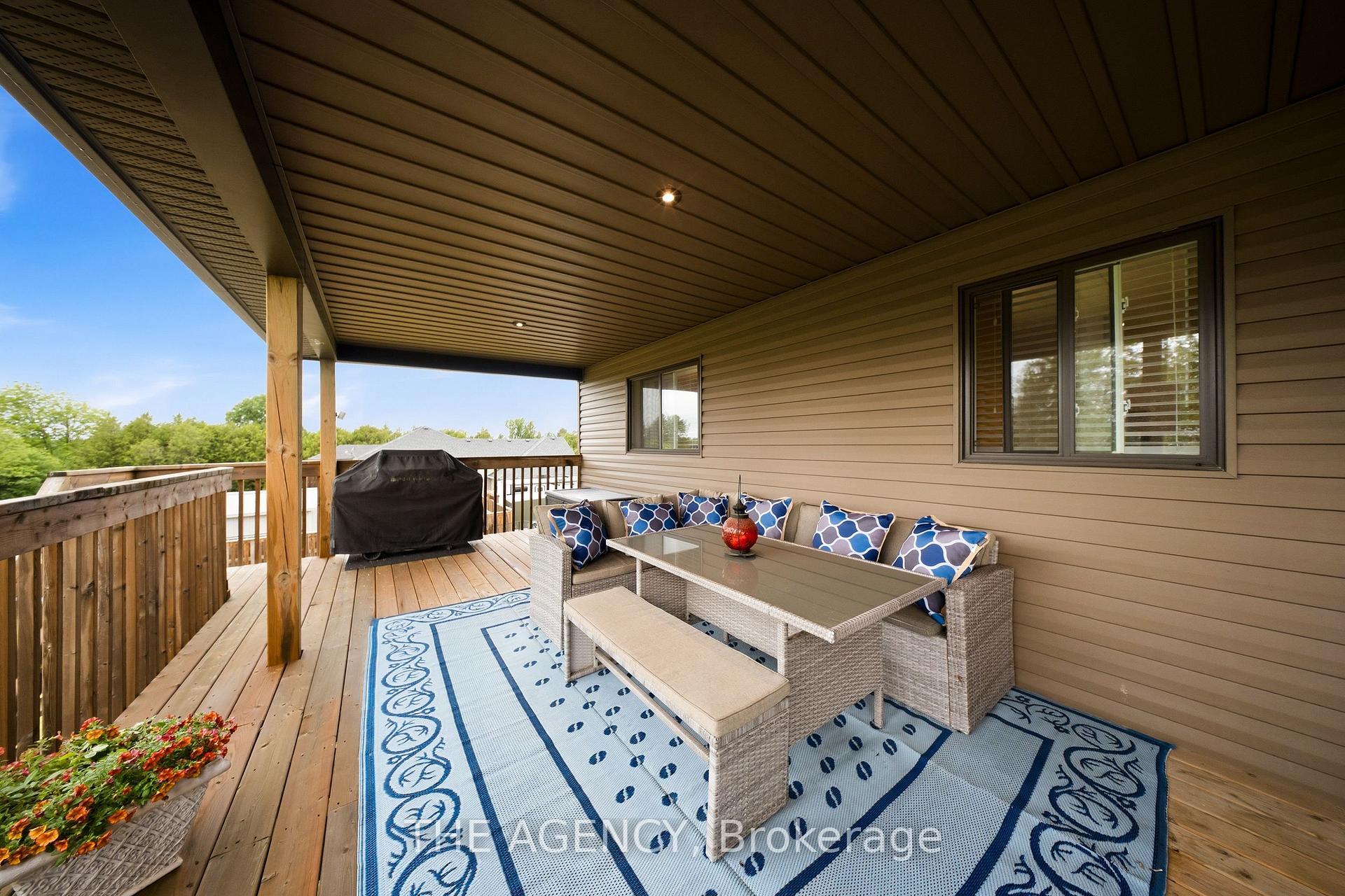 Photo 42 of 206 Meredith Way, Chatsworth — HOMEH