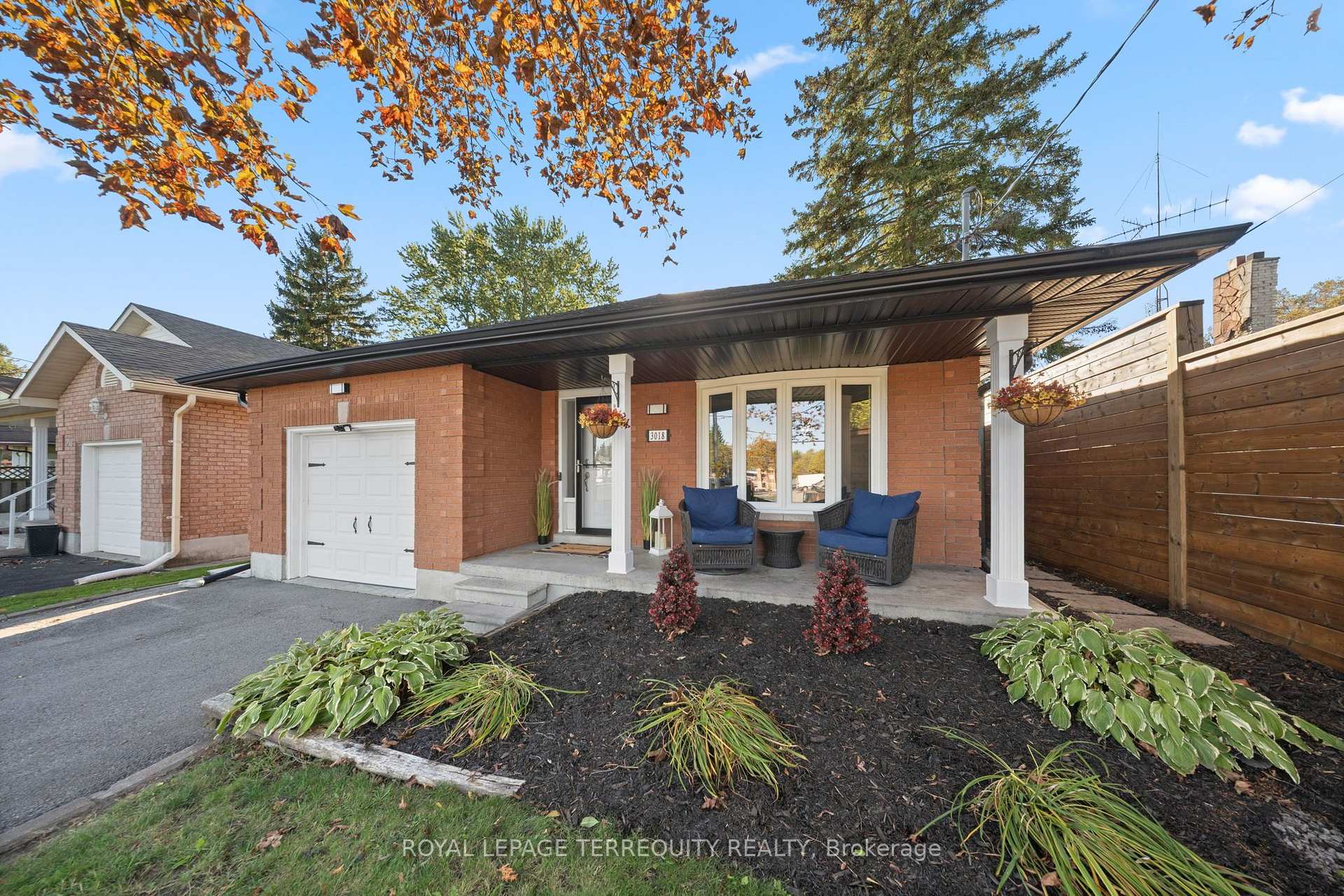Photo 4 of 3018 Trulls Road, Clarington, Courtice — HOMEH