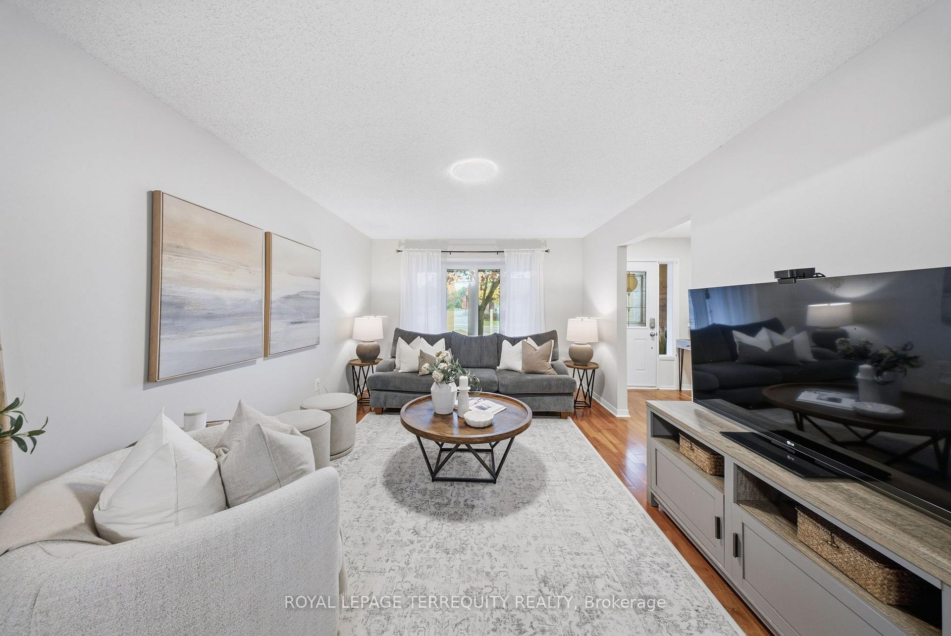 Photo 6 of 3018 Trulls Road, Clarington, Courtice — HOMEH