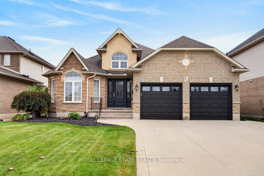 Photo 1 of 272 Gatestone Drive, Hamilton, Stoney Creek Mountain — HOMEH