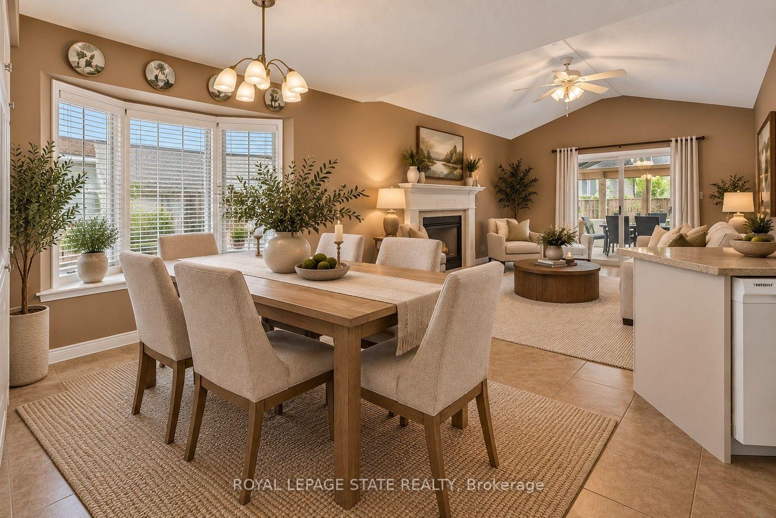 Photo 4 of 272 Gatestone Drive, Hamilton, Stoney Creek Mountain — HOMEH