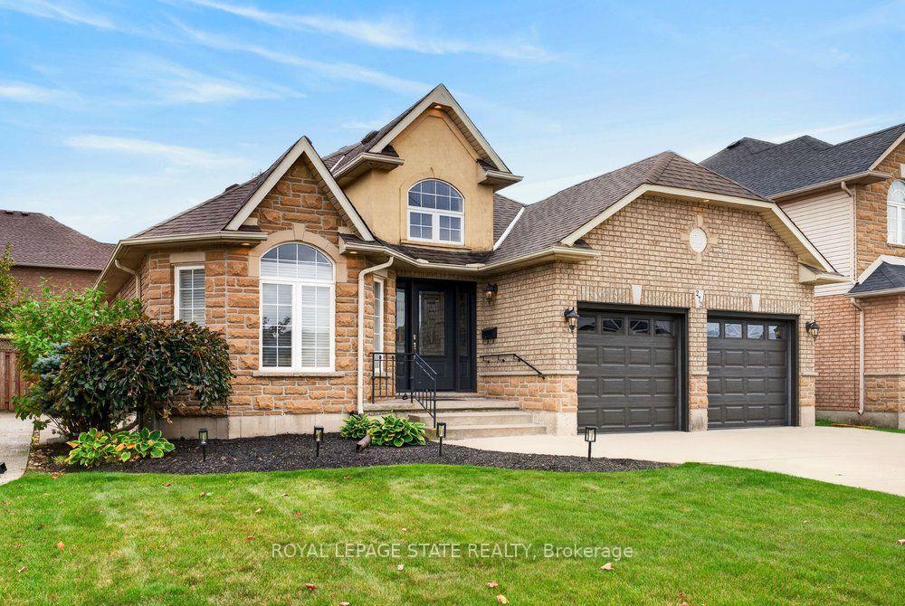 Photo 12 of 272 Gatestone Drive, Hamilton, Stoney Creek Mountain — HOMEH