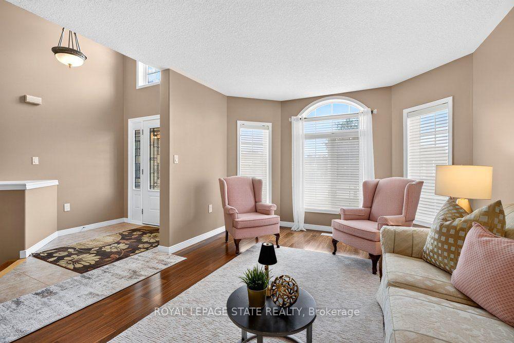 Photo 16 of 272 Gatestone Drive, Hamilton, Stoney Creek Mountain — HOMEH