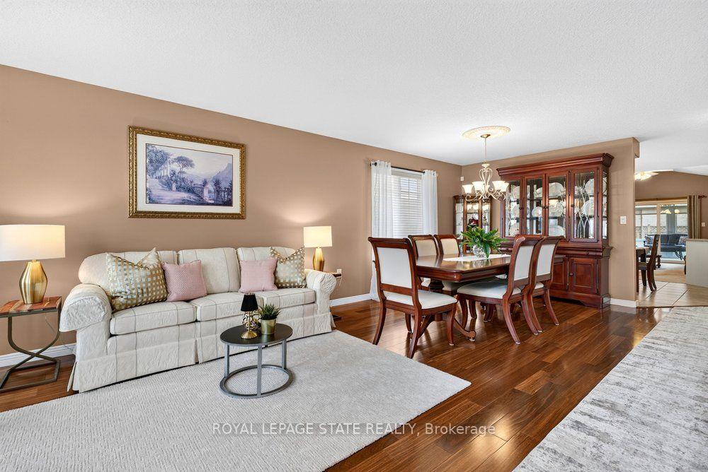 Photo 17 of 272 Gatestone Drive, Hamilton, Stoney Creek Mountain — HOMEH