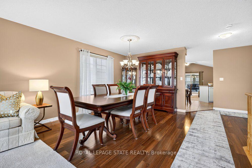 Photo 18 of 272 Gatestone Drive, Hamilton, Stoney Creek Mountain — HOMEH