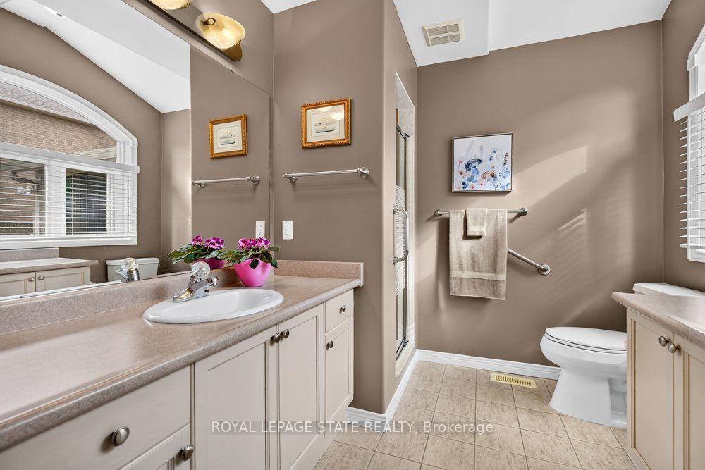 Photo 32 of 272 Gatestone Drive, Hamilton, Stoney Creek Mountain — HOMEH