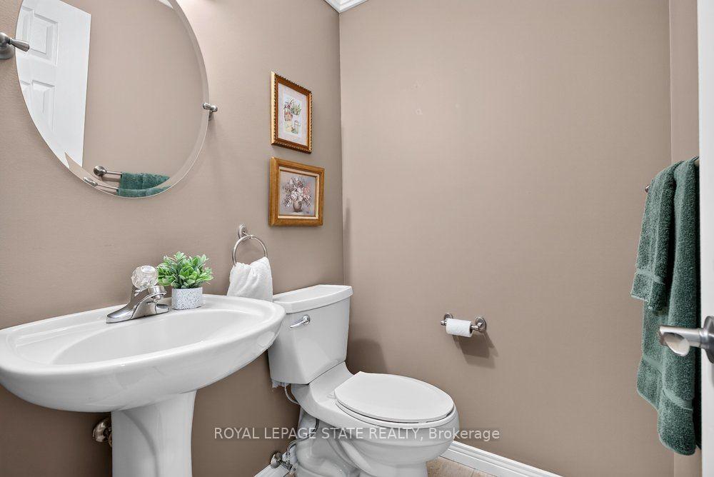 Photo 37 of 272 Gatestone Drive, Hamilton, Stoney Creek Mountain — HOMEH