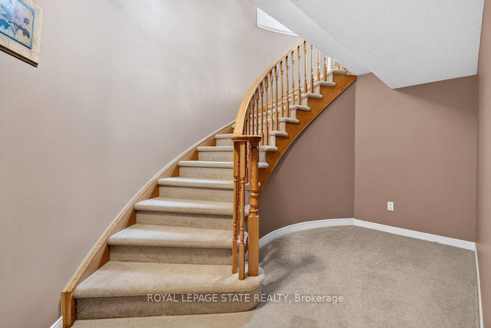Photo 39 of 272 Gatestone Drive, Hamilton, Stoney Creek Mountain — HOMEH