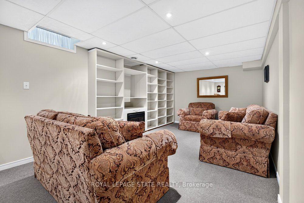 Photo 41 of 272 Gatestone Drive, Hamilton, Stoney Creek Mountain — HOMEH