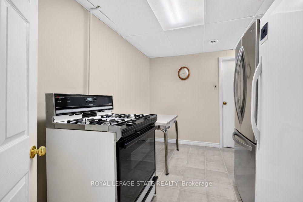 Photo 42 of 272 Gatestone Drive, Hamilton, Stoney Creek Mountain — HOMEH